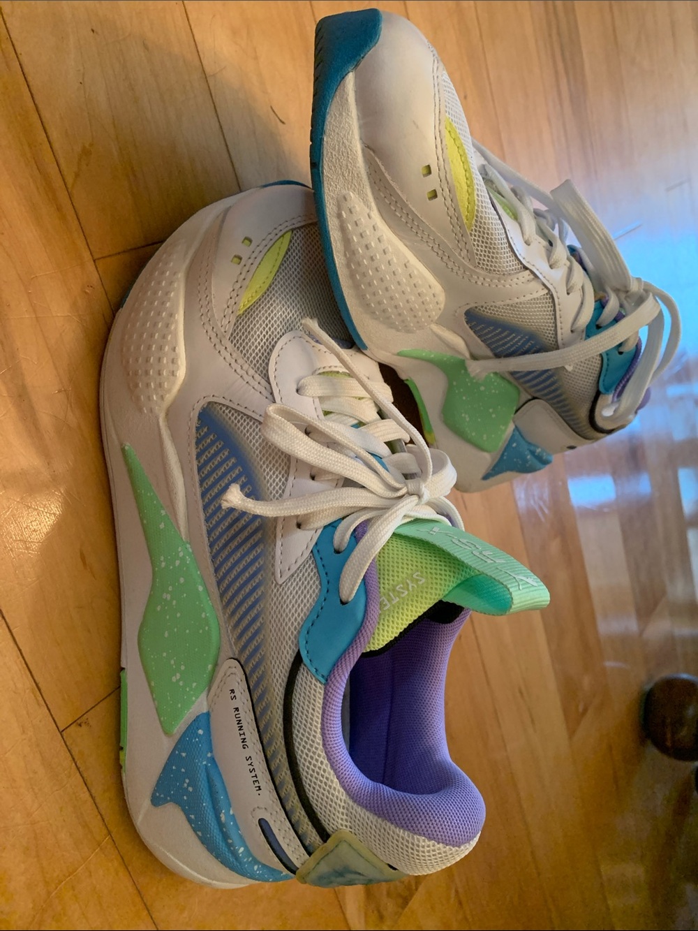 Puma RS-X Airbrush women’s 7C White Sneakers w/ Teal, Mint & Lavender Accents